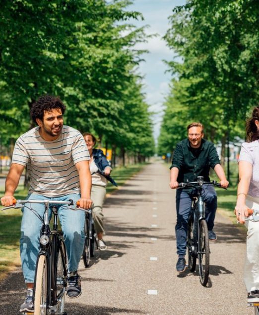 samen fietsen naar je werk in de brainport regio